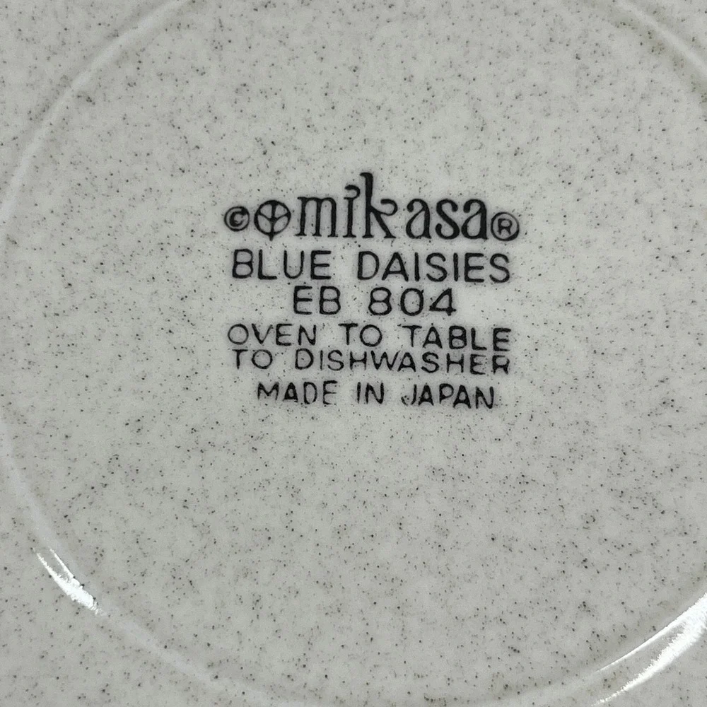 Mikasa Blue Daisies EB 804 Stoneware Set 5pc Japan Blue Floral Scalloped Cream
